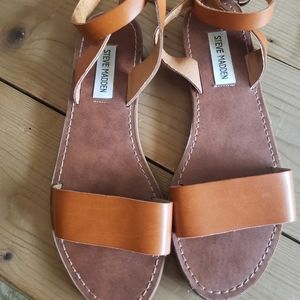 STEVE MADDEN SANDALS